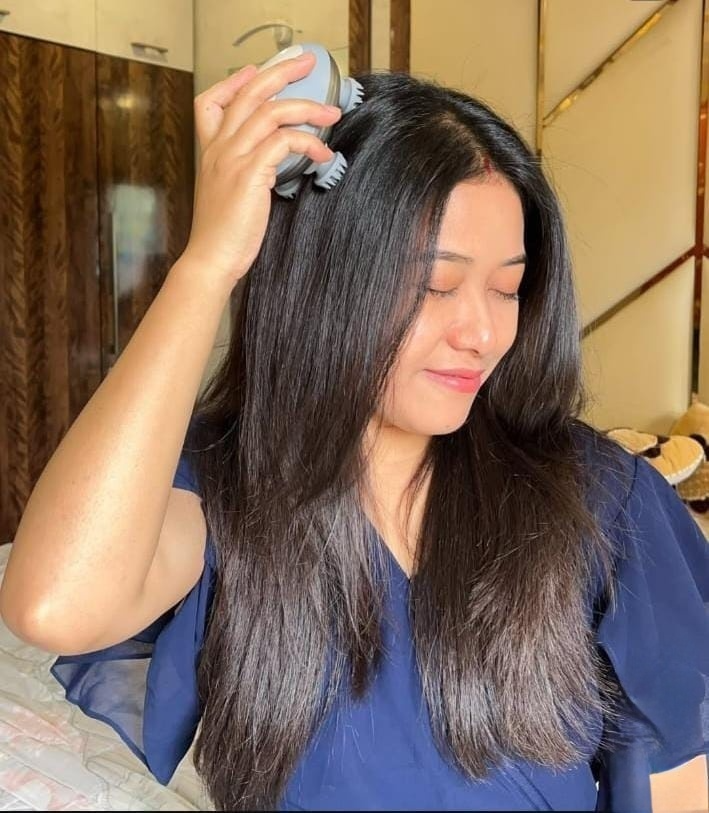 MusclEase:  4D Portable Head Massager